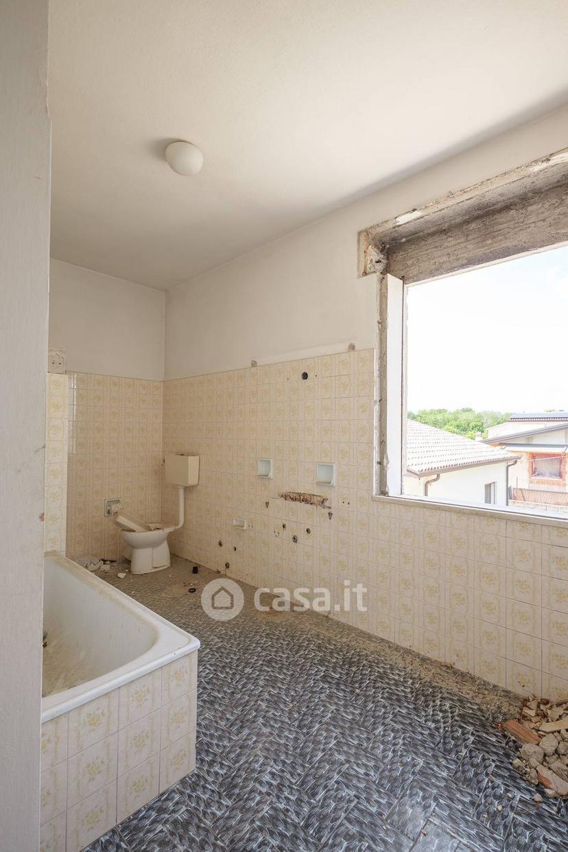 Villa in Via dei Cedri 22 — foto 10 di 37