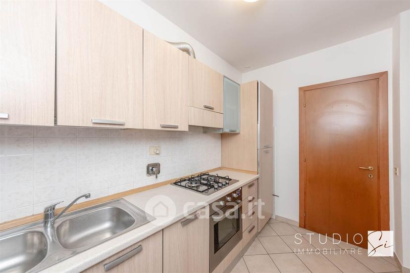 Trilocale in Via Fratelli Rosselli — foto 6 di 26