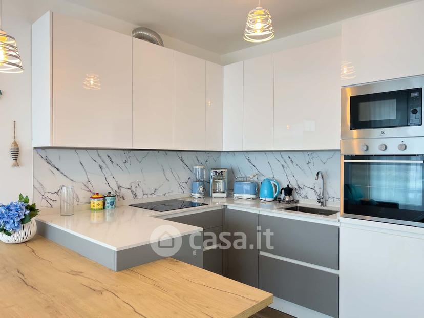 Trilocale in Via Luigi Ceolotto 43 — foto 3 di 17