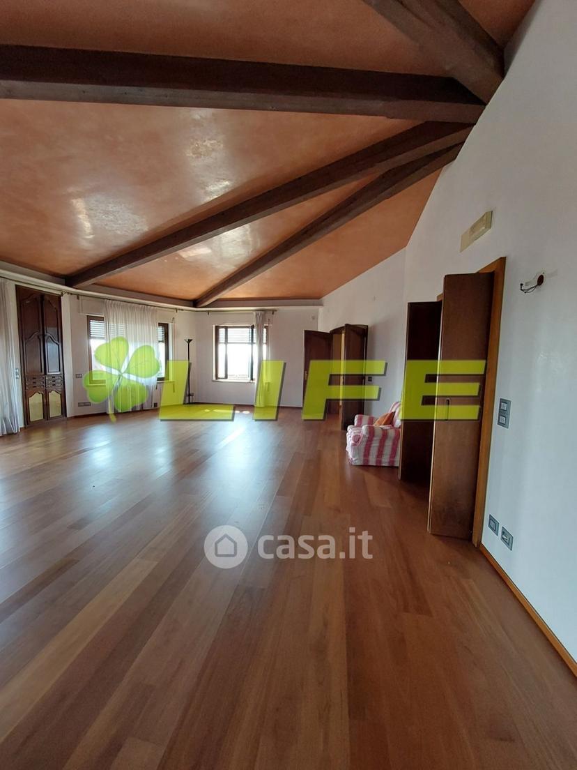 Villa in Via Conti d'Onigo — foto 29 di 41