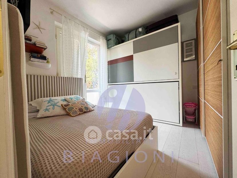 Villa in Via Vincenzo Bellini 5 — foto 20 di 28