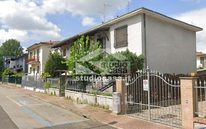 Trilocale in Via del Cavaliere — foto 17 di 51