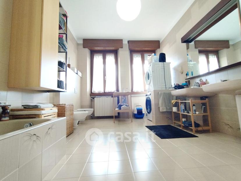Trilocale in Via Volturno — foto 29 di 35