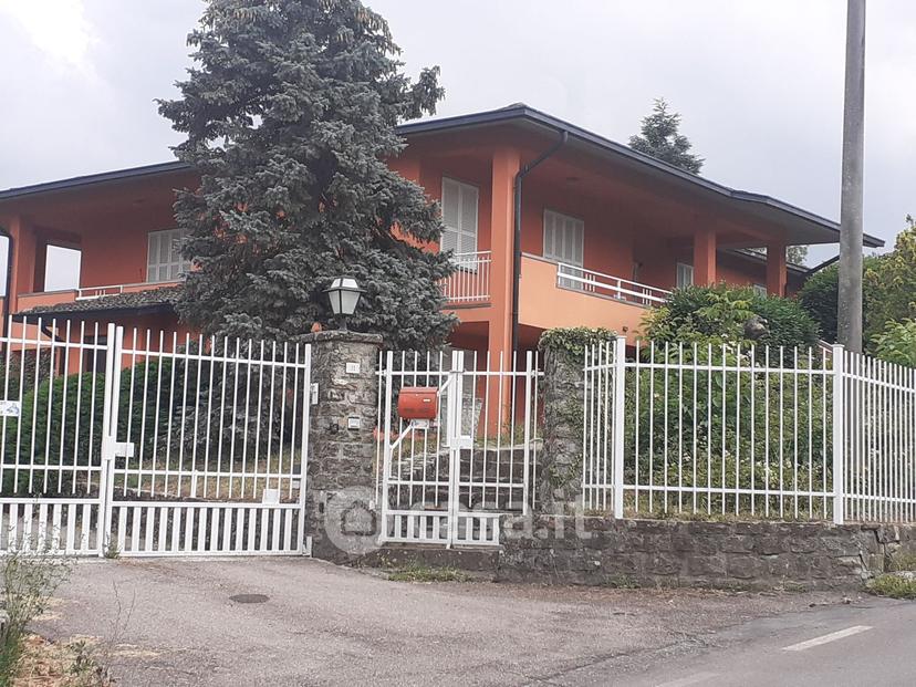 Villa in Via Cà d'Anna — foto 37 di 75