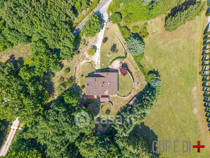 Villa in Via Collerelle — foto 24 di 35