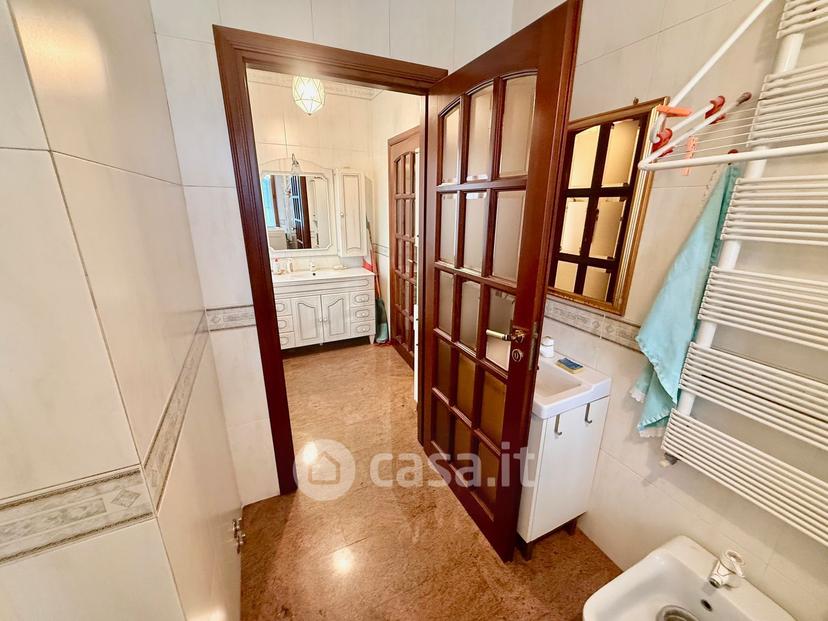Villa in Via Giuseppe Parini 5 — foto 2 di 86