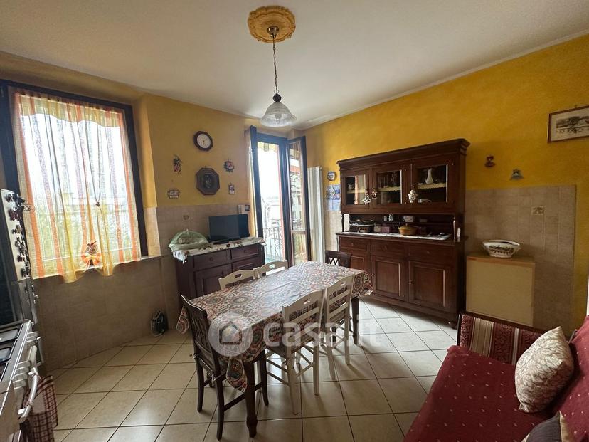 Trilocale in Via XXV Luglio 6 — foto 3 di 29