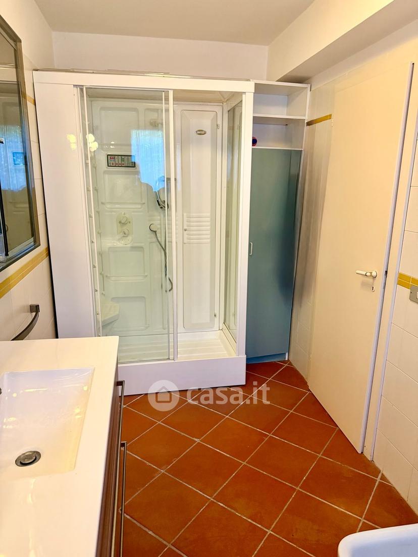 Villa in Via dei Pini 29 — foto 15 di 35
