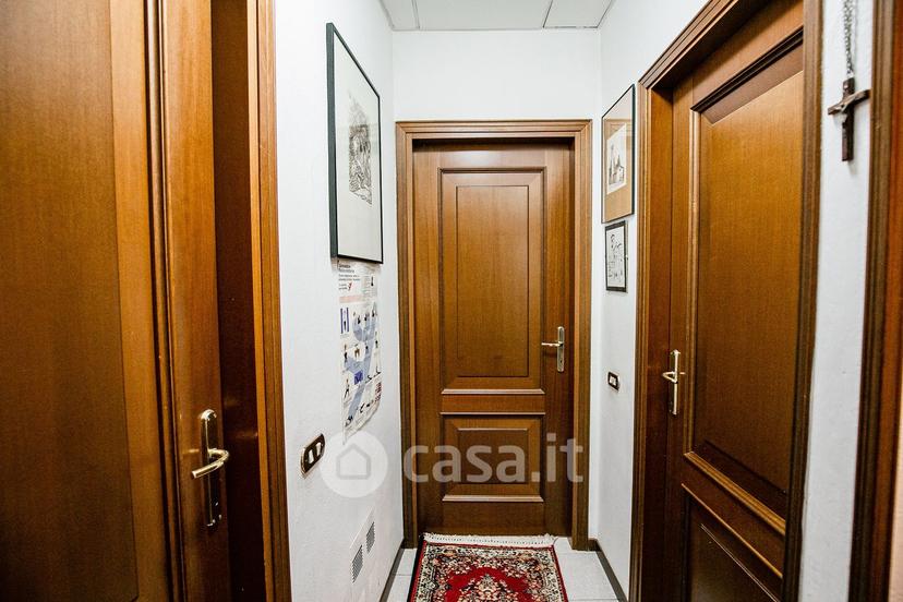 Trilocale in Via Porro Lambertenghi — foto 34 di 71