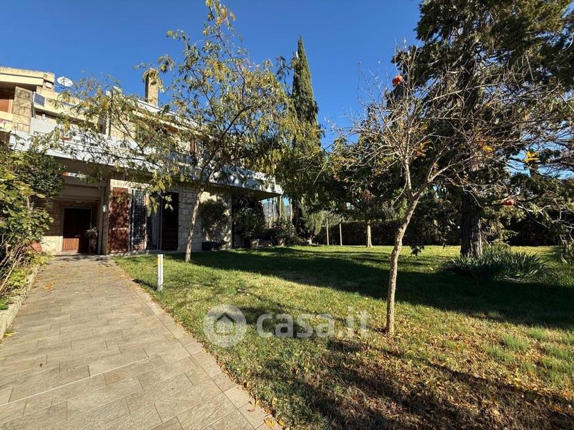 Villa in Via dei Colli — foto 9 di 33