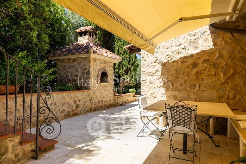 Villa in Via dello Scoiattolo — foto 27 di 34