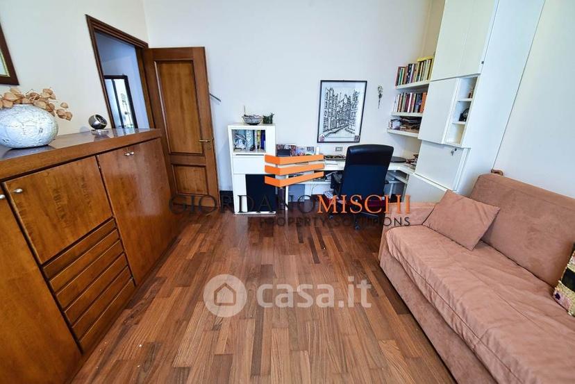 Appartamento in Via A. Villa 20 — foto 5 di 53