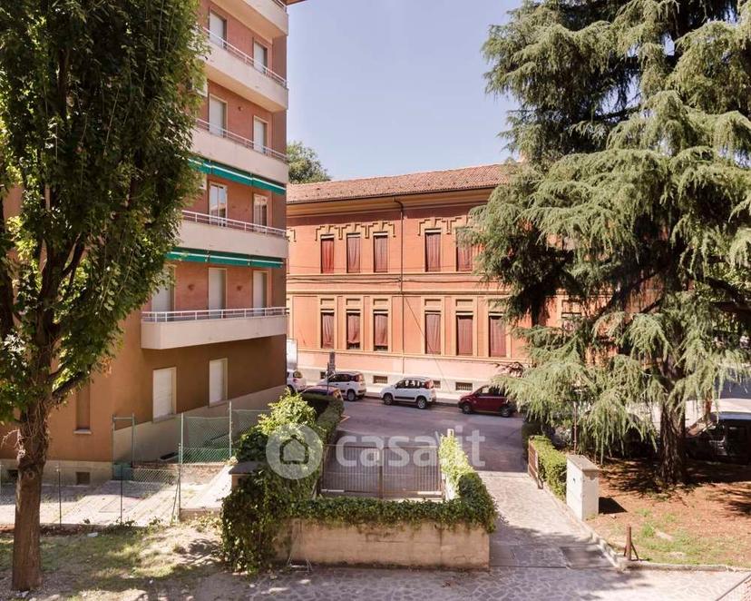 Stanza in Viale Giovanni Vicini 20 — foto 37 di 43