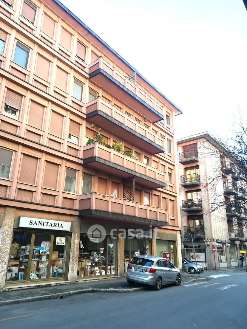 Stanza in Palestro 12 — foto 11 di 12