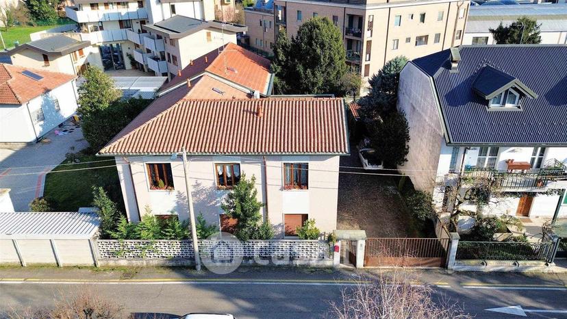 Villa in Via Alessandro Tadino 3 — foto 10 di 52