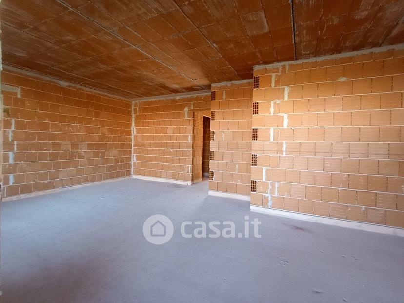 Trilocale in Via Costalunga — foto 24 di 37