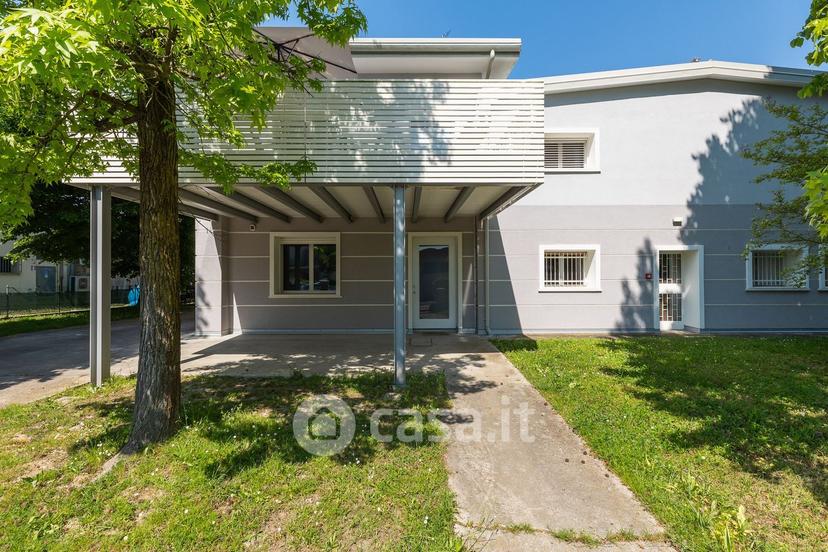 Villa in Via Benedetto Zallone 24 — foto 7 di 41