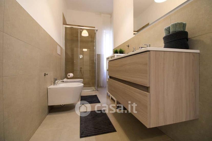 Stanza in Via Alessandro Manzoni 22 — foto 9 di 21