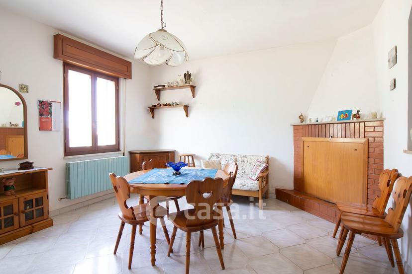 Quadrilocale in Via Badette 49 — foto 5 di 28