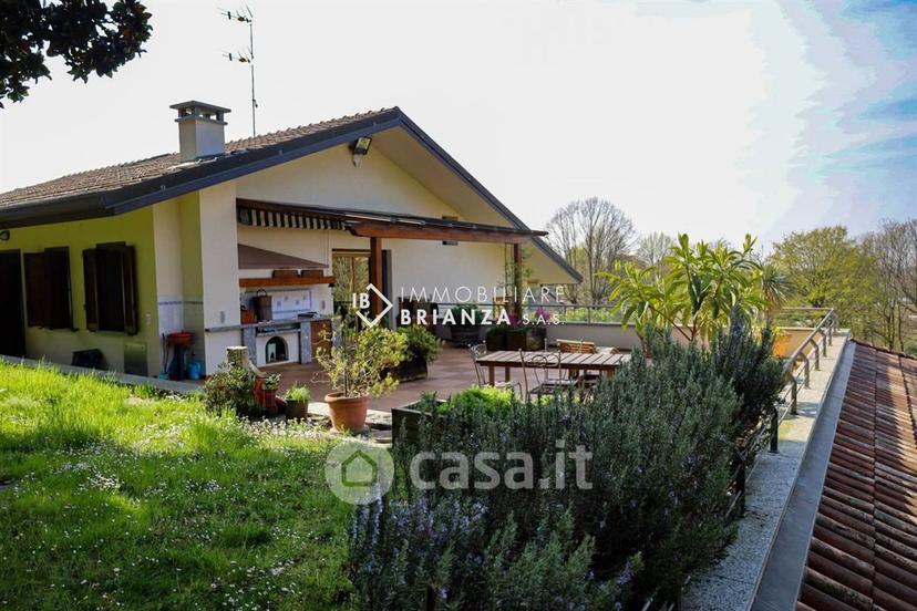 Villa in Viale John E Robert Kennedy — foto 19 di 34