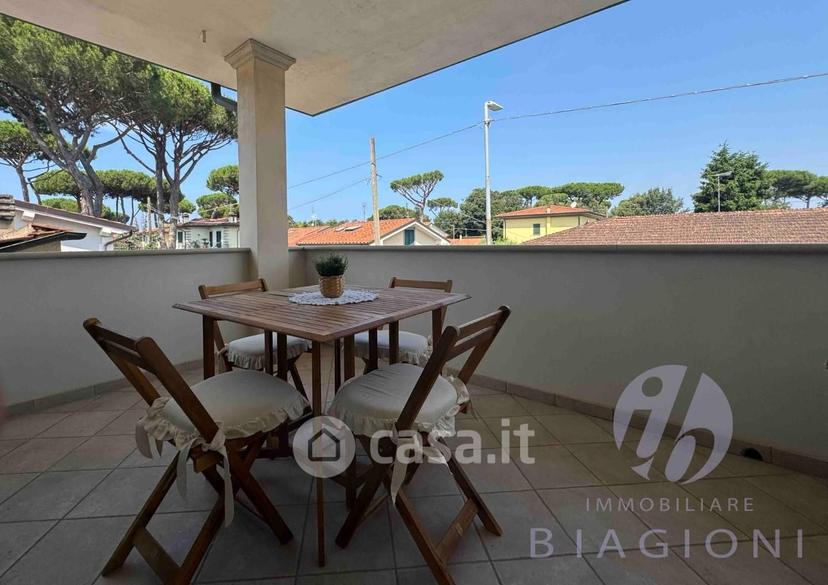 Villa in Via Cortona 120 — foto 18 di 37