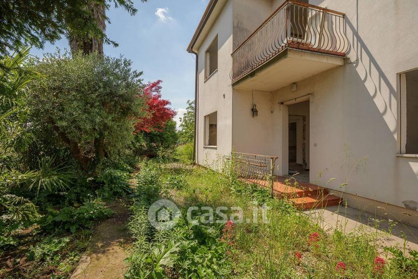 Villa in Via dei Cedri 22 — foto 30 di 37
