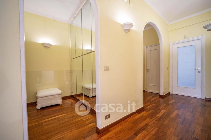 Stanza in Corso Sardegna 115 R — foto 3 di 26