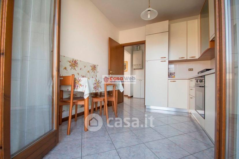 Trilocale in Via Giacomo Leopardi 12 — foto 48 di 56