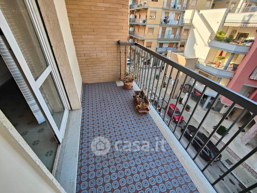 Appartamento in Via Parini 46 — foto 16 di 40