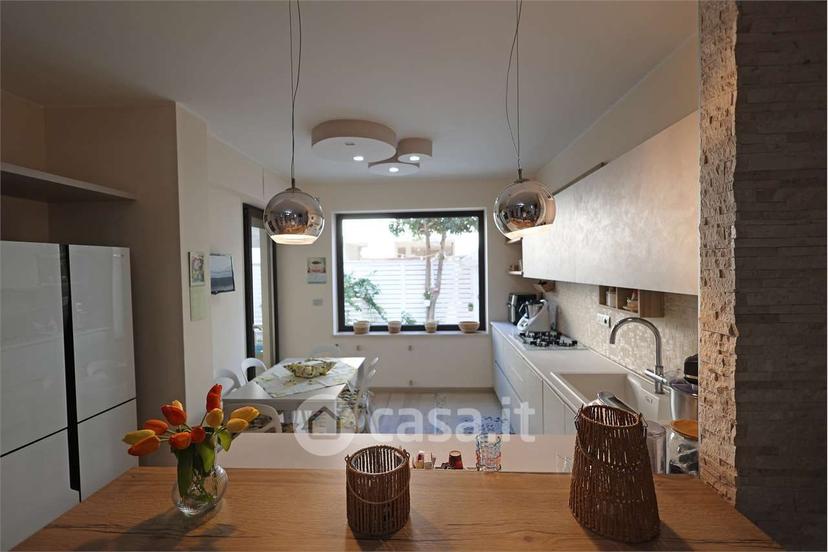 Quadrilocale in Via Imperatore Costantino 23 — foto 27 di 31