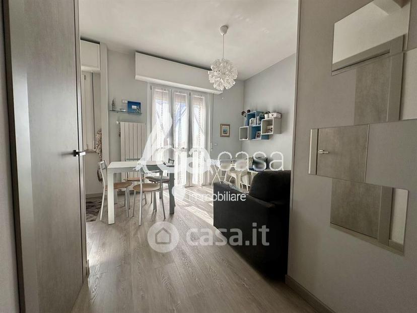 Bilocale in Via IV Novembre — foto 4 di 35