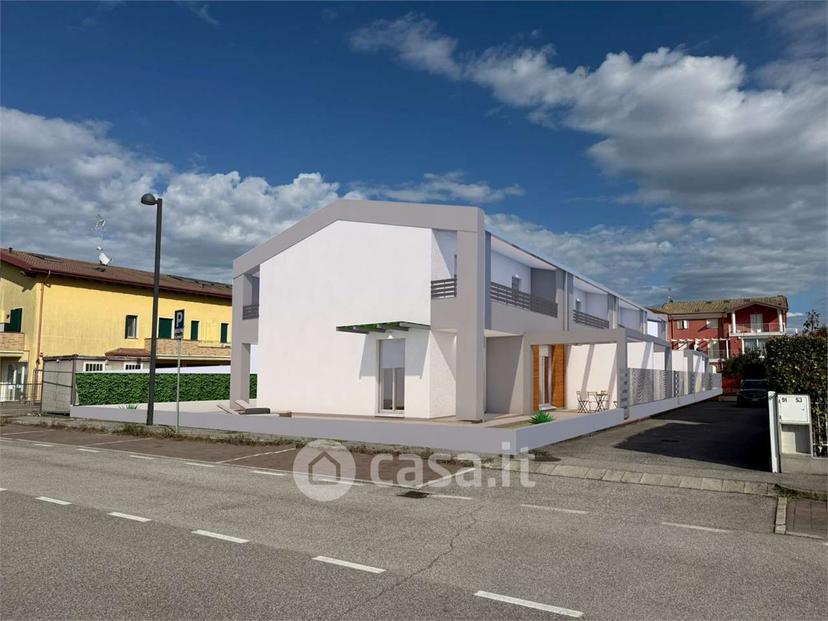 Villa in Via V. Emanuele III — foto 6 di 14