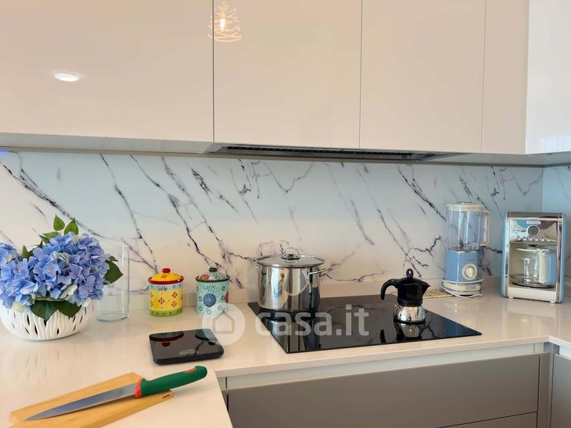 Trilocale in Via Luigi Ceolotto 43 — foto 14 di 17