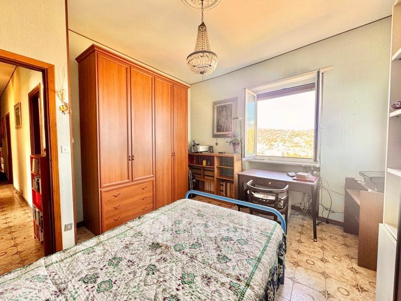 Quadrilocale in Via Ivanoe Amoretti 42 — foto 13 di 34