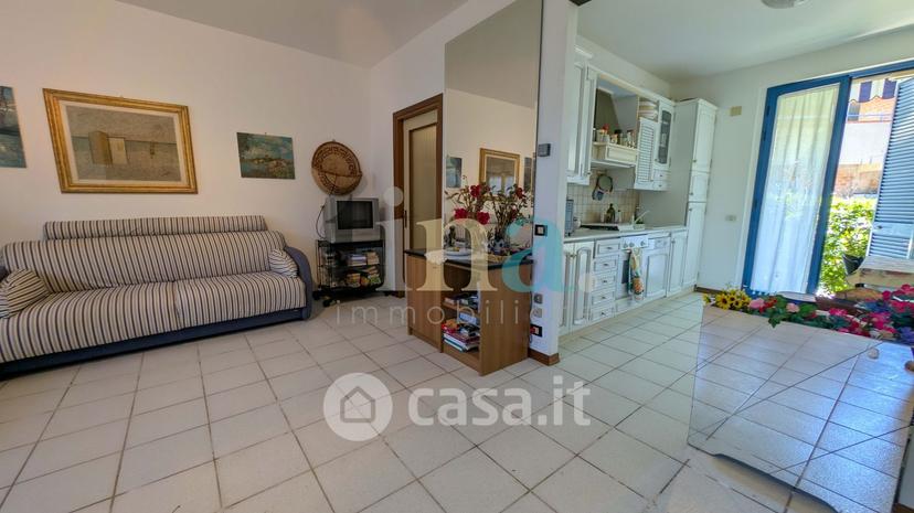 Quadrilocale in Via Ticino — foto 3 di 32