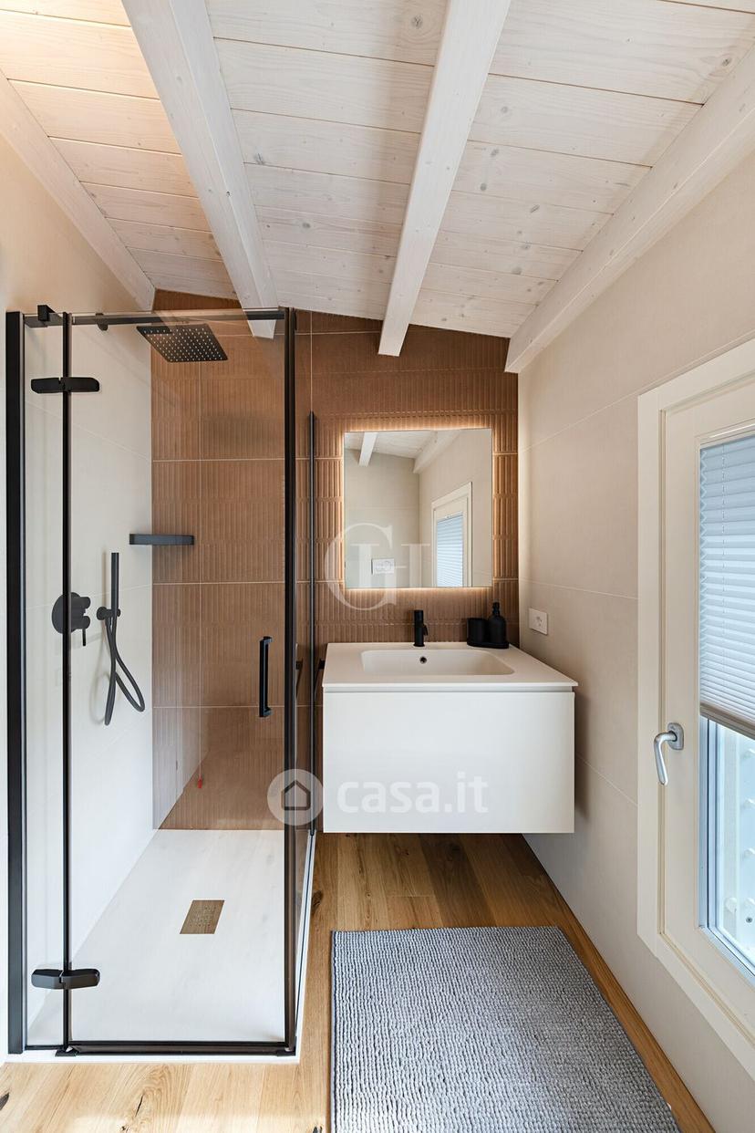 Villa in Via Bottego 2 — foto 10 di 51