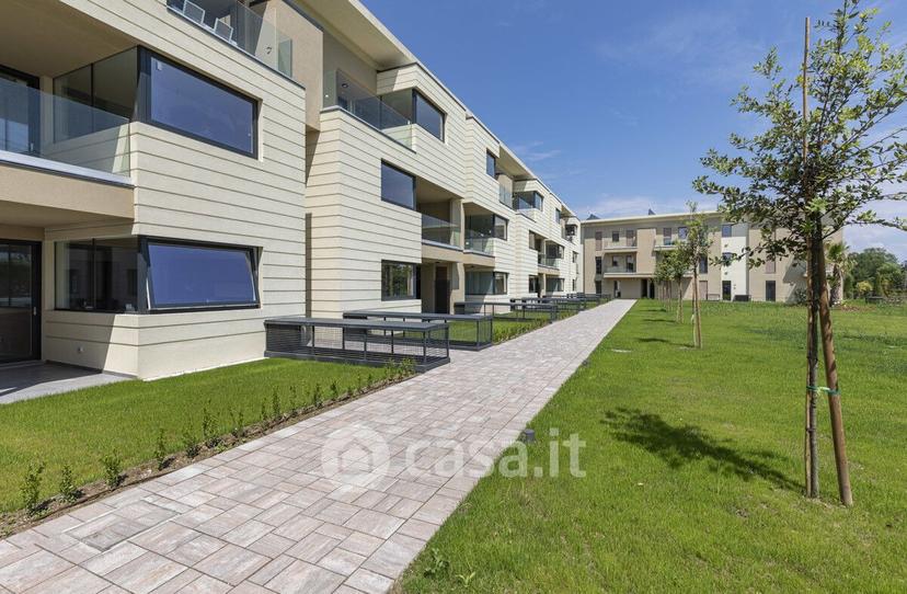 Trilocale in Via Giuseppe di Vittorio 1 — foto 29 di 32