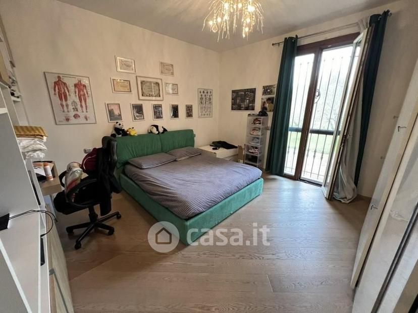Villa in Via San Bartolo — foto 26 di 33