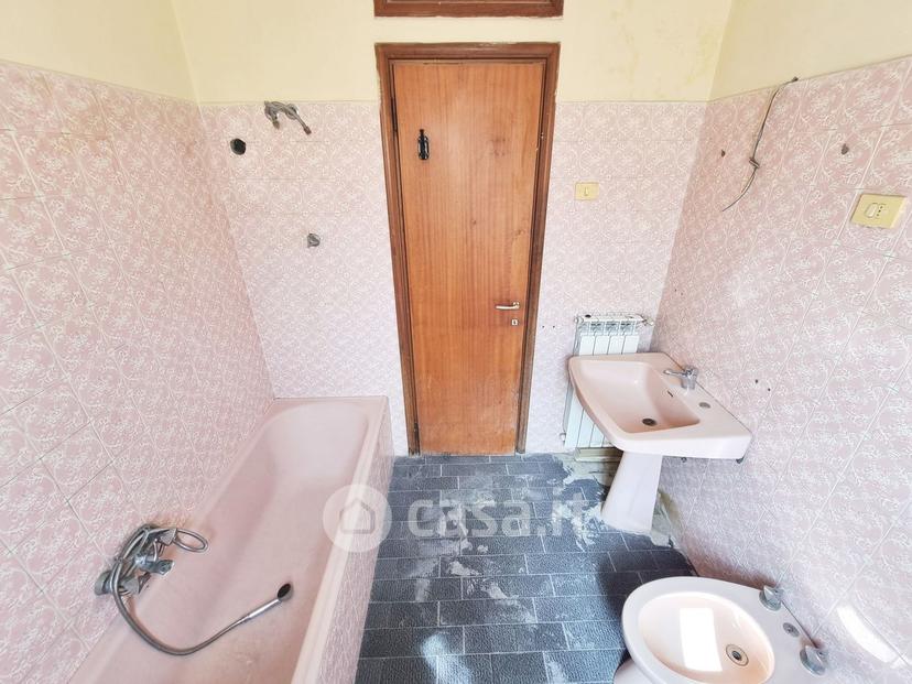 Appartamento in Via Cesare Battisti 103 — foto 12 di 51
