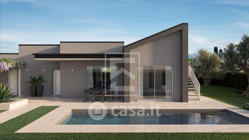 Villa in Piazza San Martino — foto 25 di 28