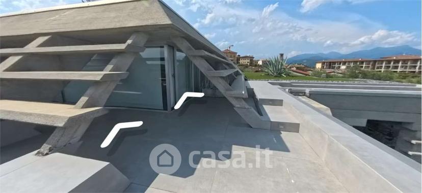 Villa in Via Monte Suello — foto 30 di 60