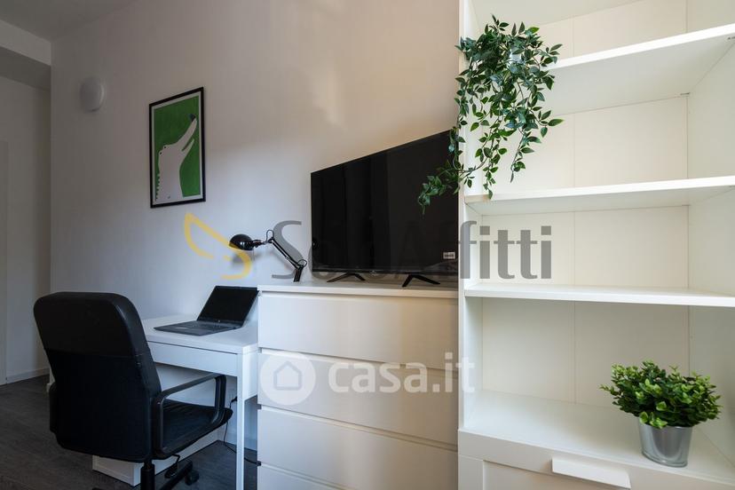 Stanza in Via Madonna delle Rose 11 — foto 14 di 22