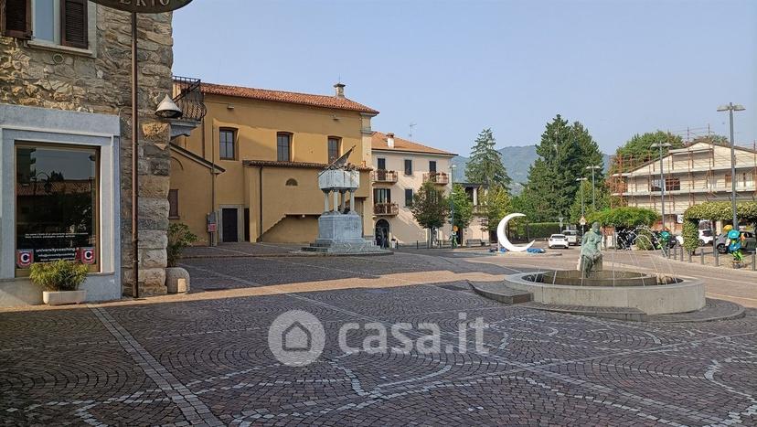 Trilocale in Piazza Giuseppe Garibaldi — foto 25 di 49