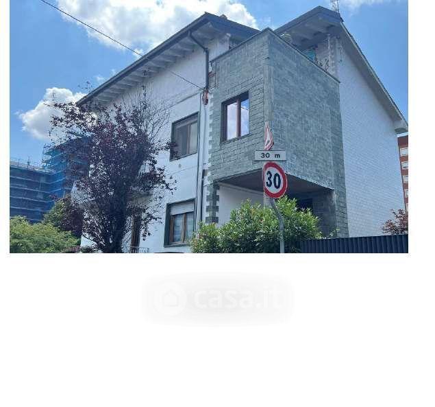 Quadrilocale in Via Vincenzo Bellini 18 — foto 3 di 14