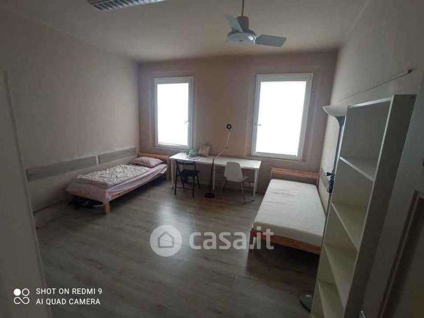 Stanza in Via Gaetano Previati 6 — foto 17 di 34