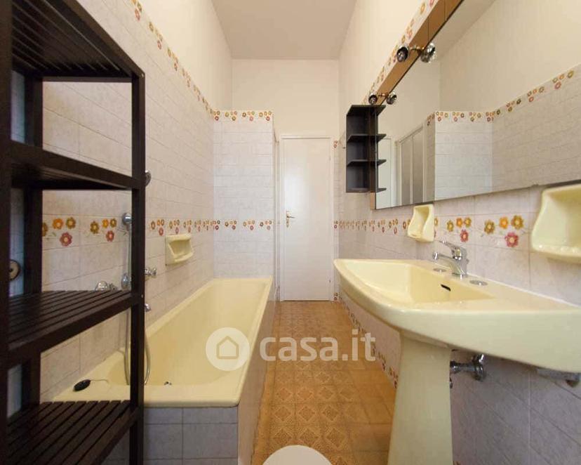 Stanza in Via Benedetto Marcello 23 — foto 11 di 29