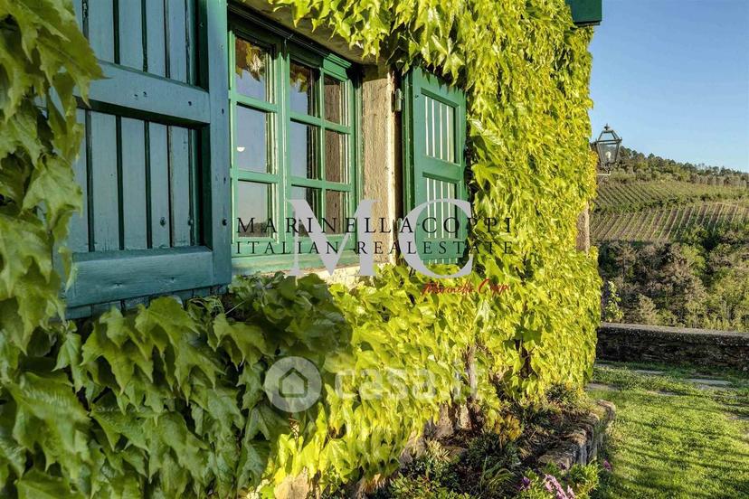Villa in Piazza Giacomo Matteotti — foto 24 di 48