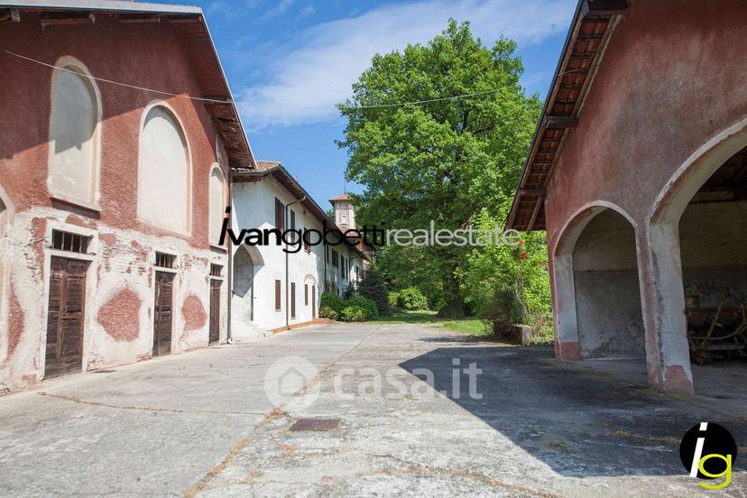 Villa in Via Sempione 13 — foto 32 di 40