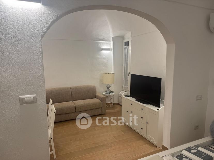 Monolocale in Via Pietro Calvi — foto 2 di 10