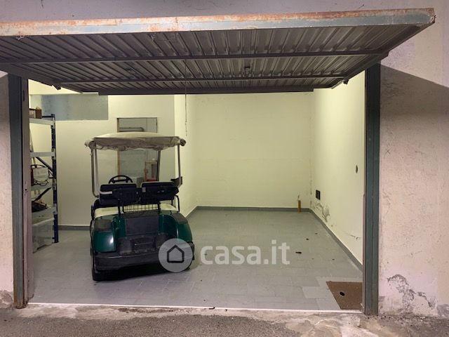 Trilocale in Via Rompiano — foto 2 di 39